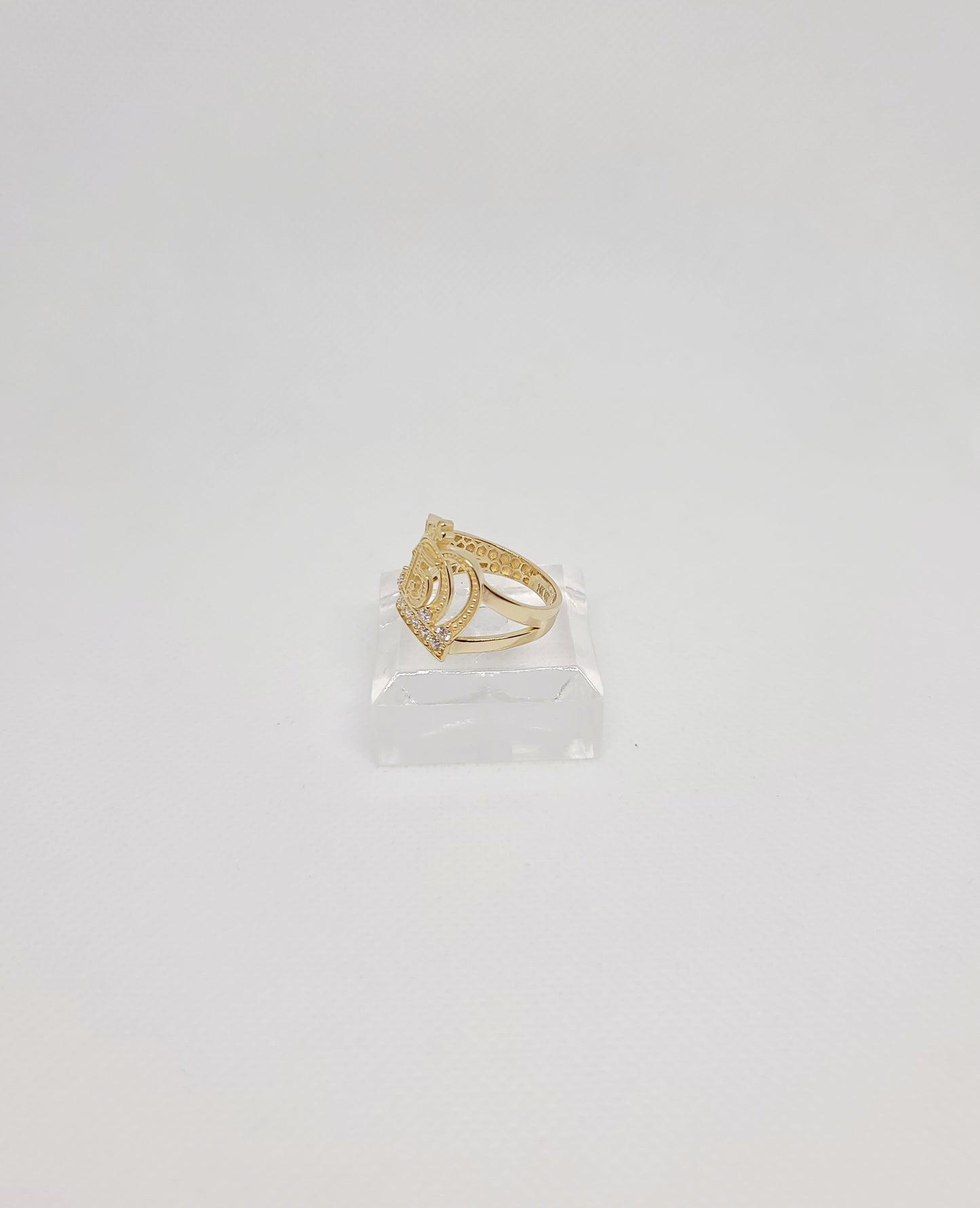 14k Crown Quinceñera Ring