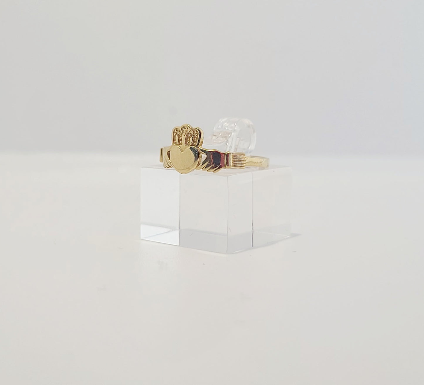 14k Hands-Heart Ring