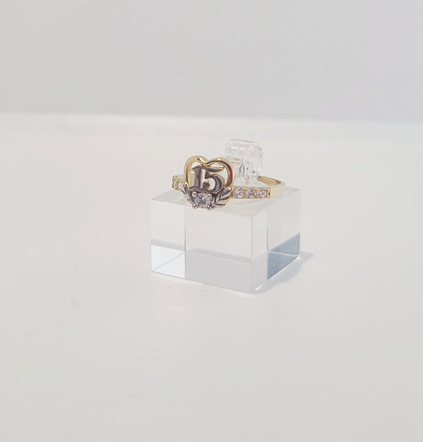 14k Heart Quinceñera Ring