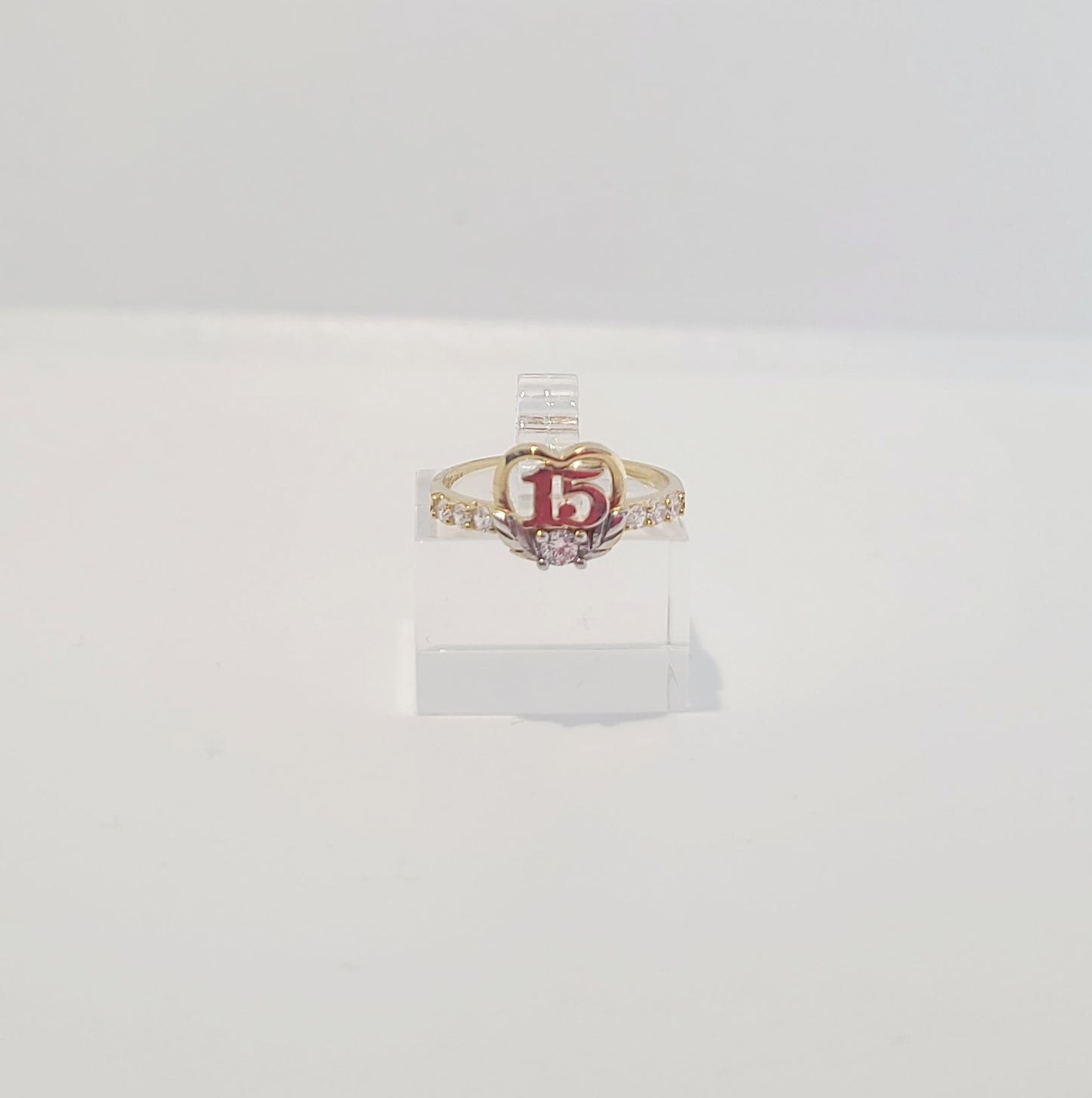 14k Heart Quinceñera Ring